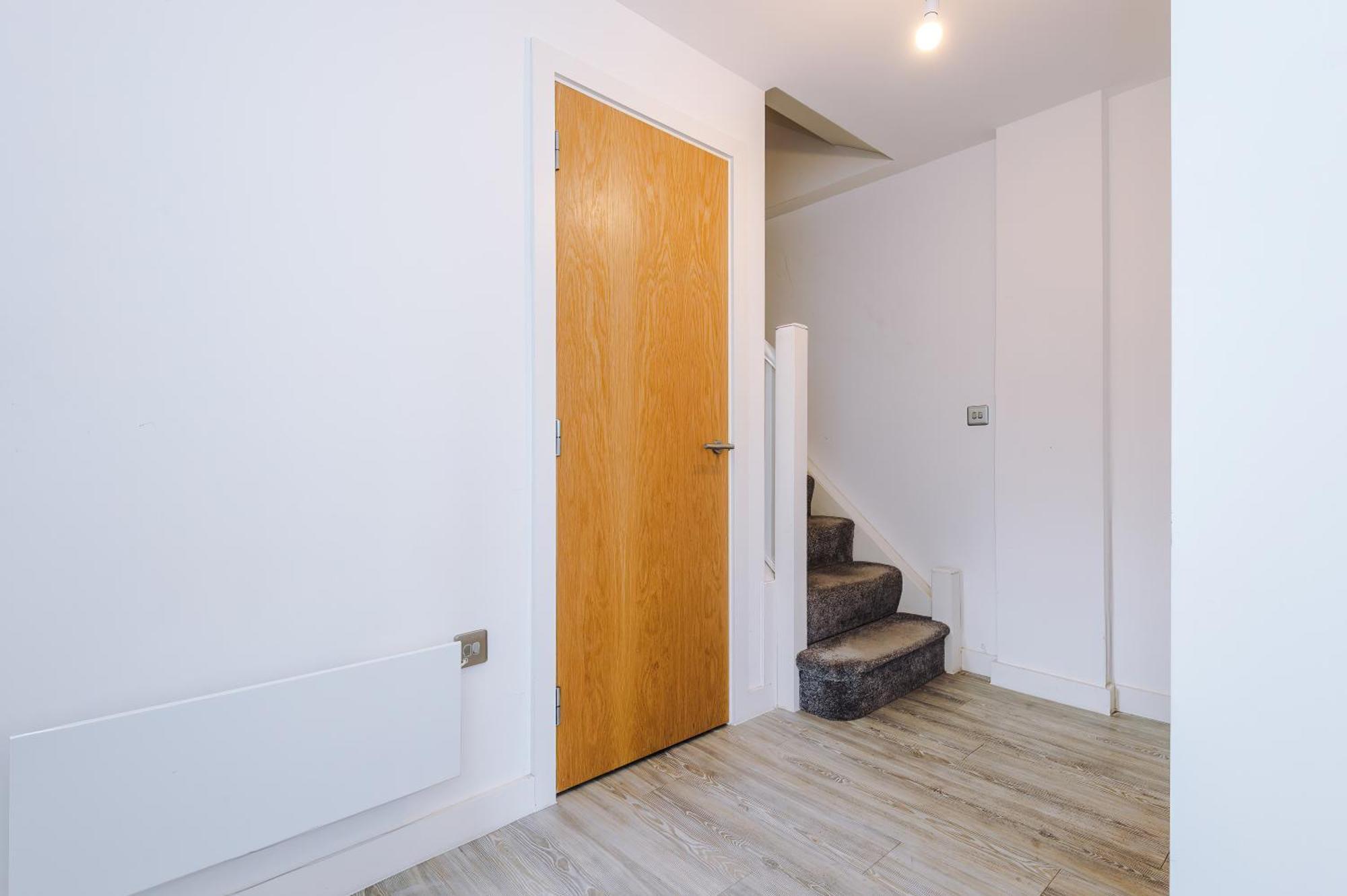 Modern 2 Bed Apartment With Balcony By Host A Home Manchester Exterior photo